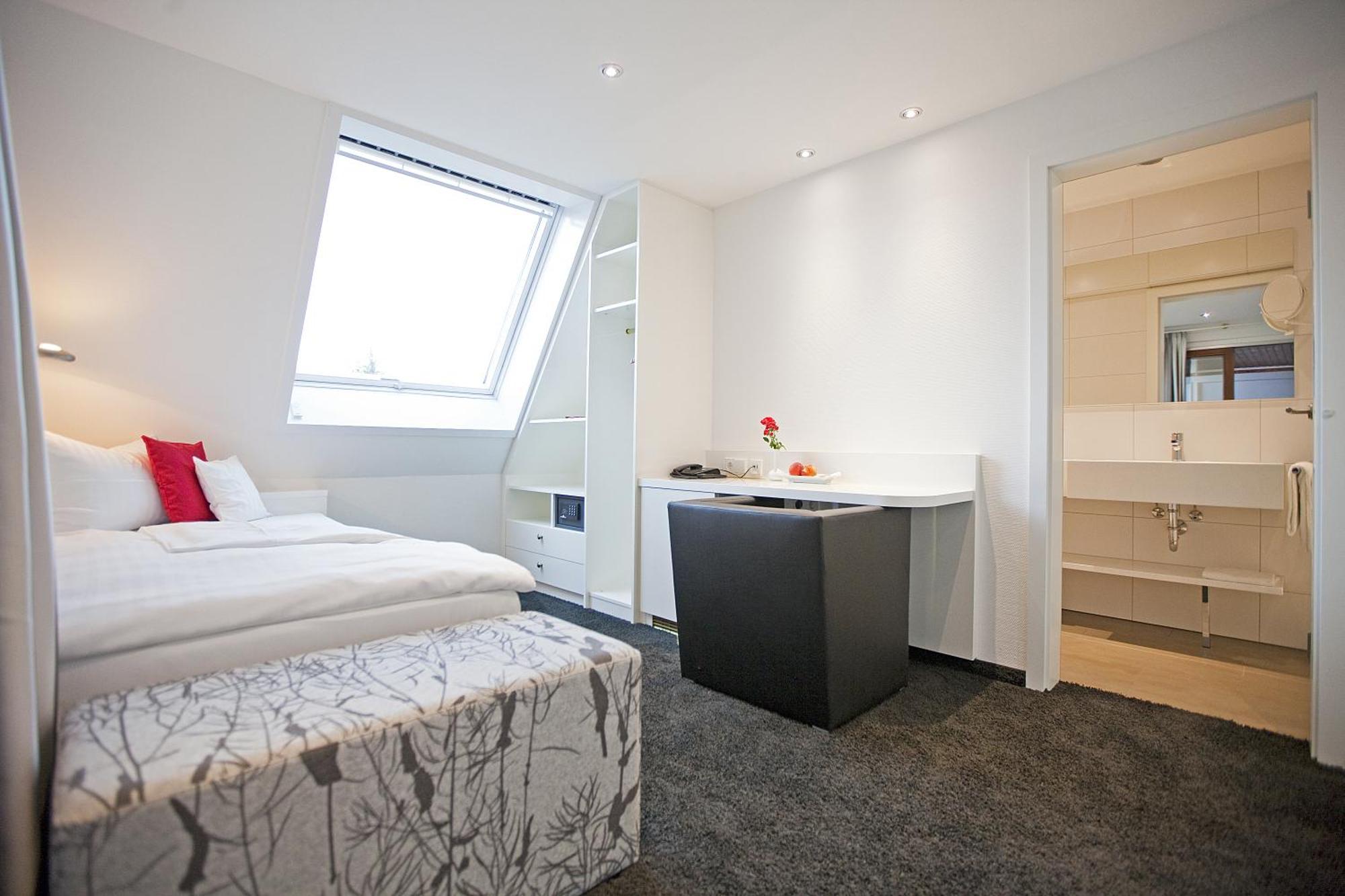 Hotel Krone Ohg Gerlingen Δωμάτιο φωτογραφία