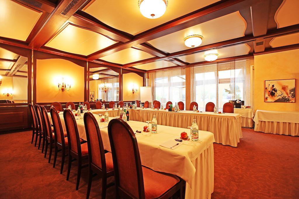 Hotel Krone Ohg Gerlingen Εξωτερικό φωτογραφία